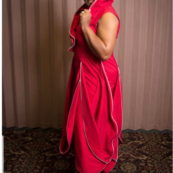 Dress - Picture 3 of 4